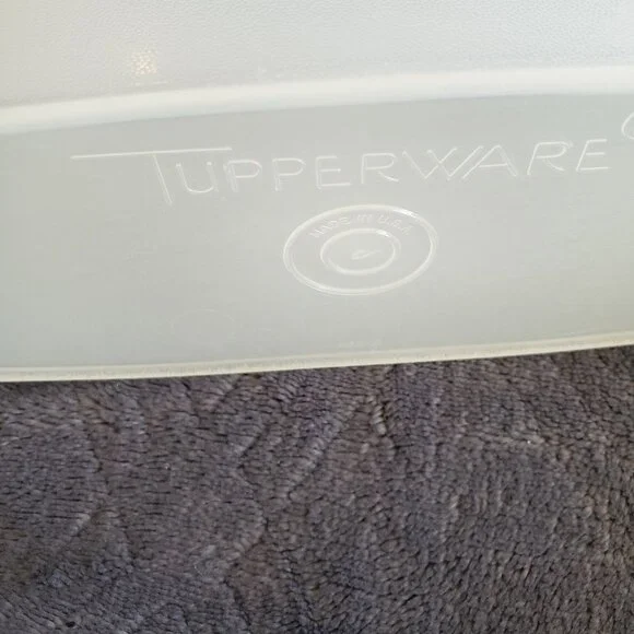 Tupperware Cereal Container 469 Replacement - No lid - Picture 2 of 3